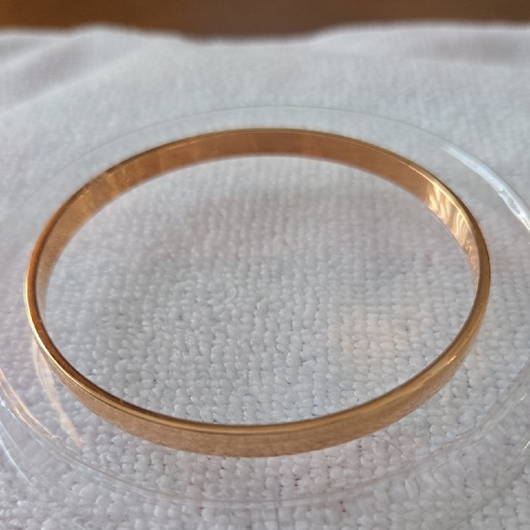 Kate Spade New York - “ Stop and Smell the Roses”  Gold-Toned Bangle Bracelet - Picture 2 of 6